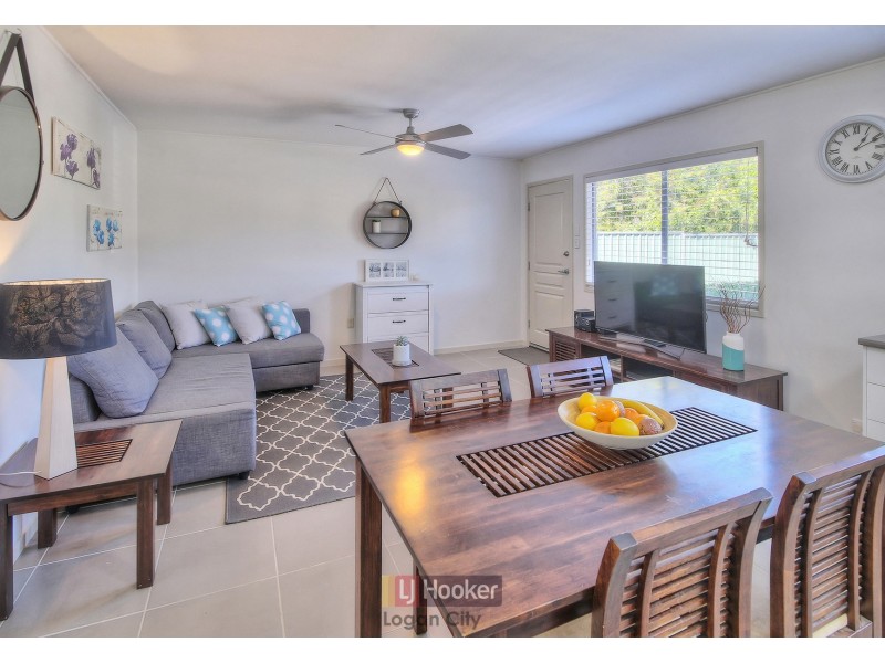 60 Clare Road, Kingston QLD 4114