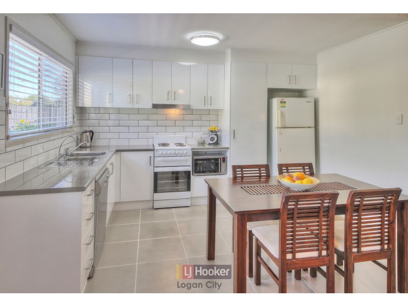 60 Clare Road, Kingston QLD 4114