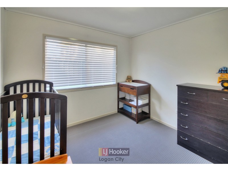 60 Clare Road, Kingston QLD 4114
