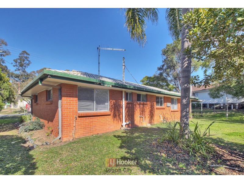 24 Omar St, Woodridge QLD 4114