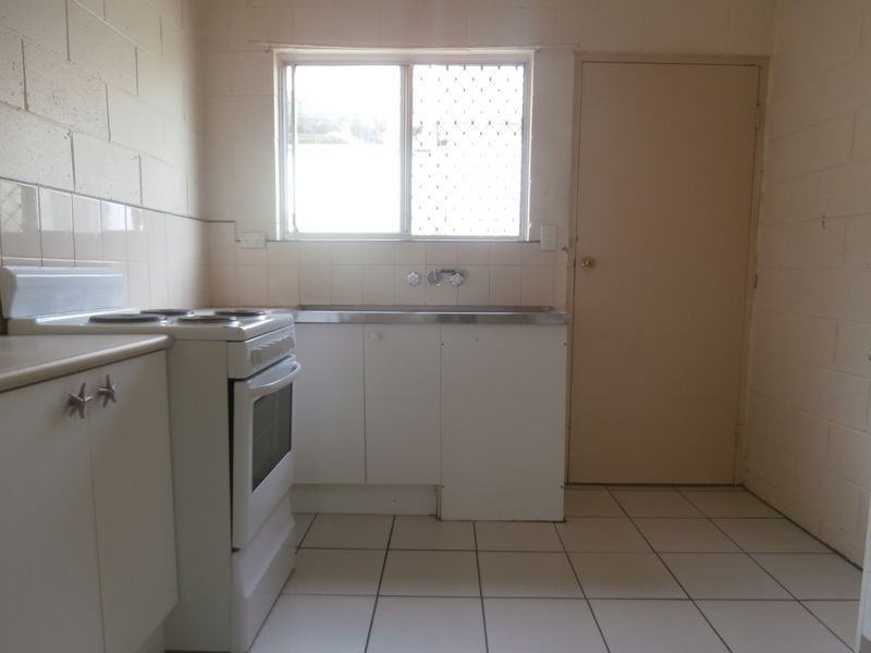 7/12 Defiance Road, Logan Central QLD 4114