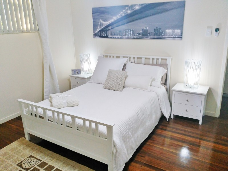 6 Perth Street, Kingston QLD 4114