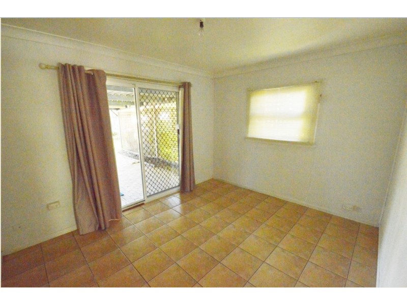 10 Acacia Road, Woodridge QLD 4114
