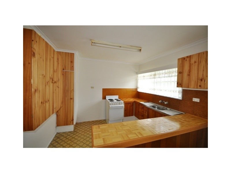 17 Pine Drive, Woodridge QLD 4114