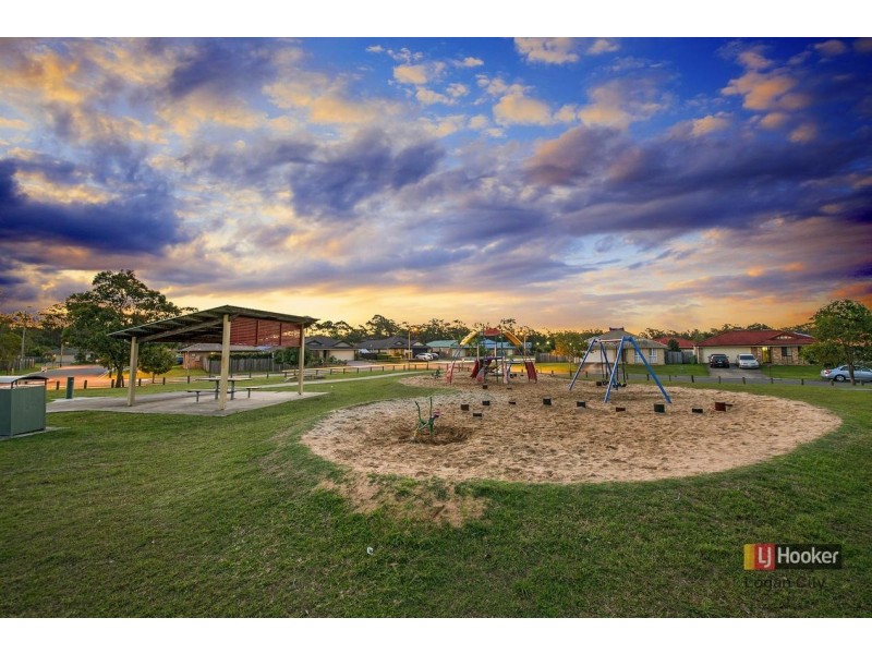 12 Lake Borumba St, Logan Reserve QLD 4133