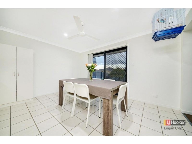 12 Lake Borumba St, Logan Reserve QLD 4133