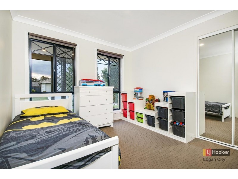 12 Lake Borumba St, Logan Reserve QLD 4133