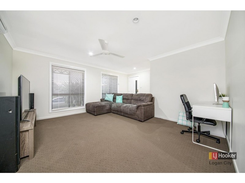12 Lake Borumba St, Logan Reserve QLD 4133