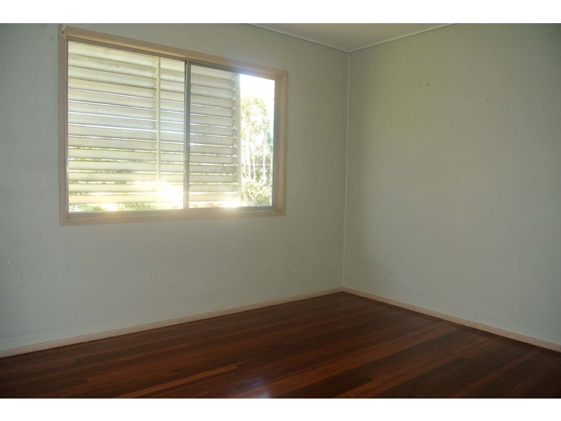 33 Mayes Ave, Logan Central QLD 4114
