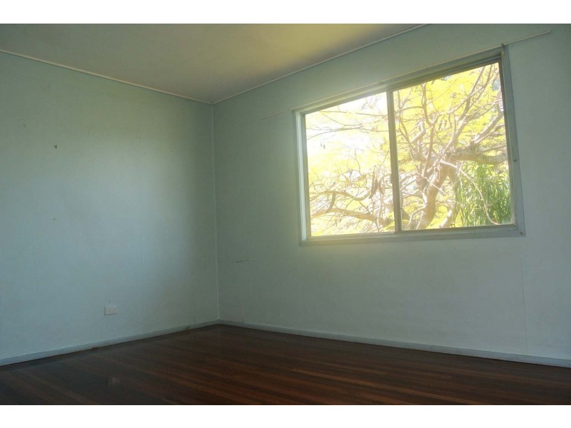 33 Mayes Ave, Logan Central QLD 4114