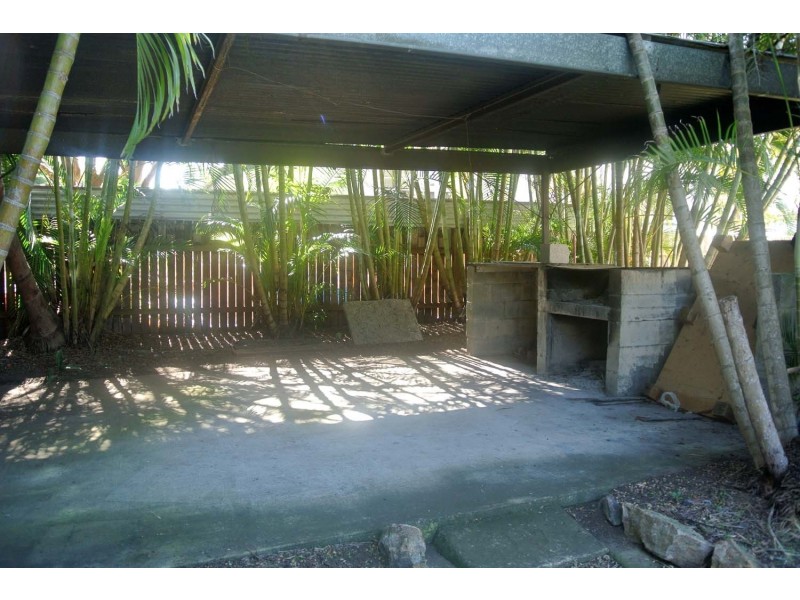 33 Mayes Ave, Logan Central QLD 4114