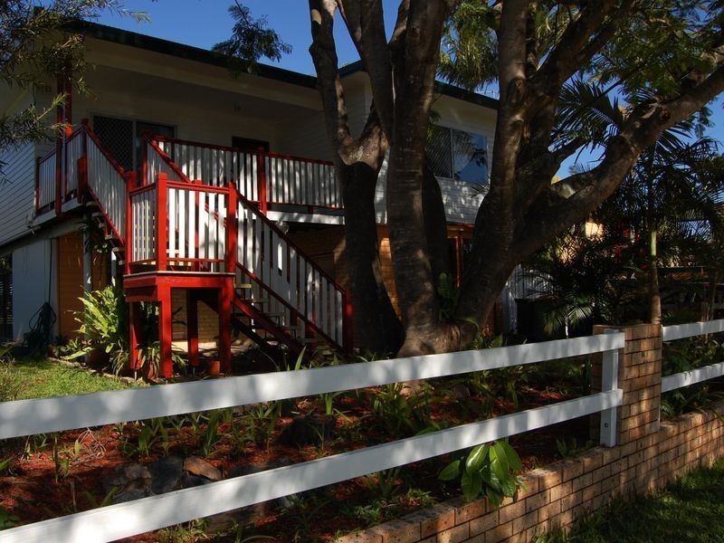 6 Myra Street, Kingston QLD 4114
