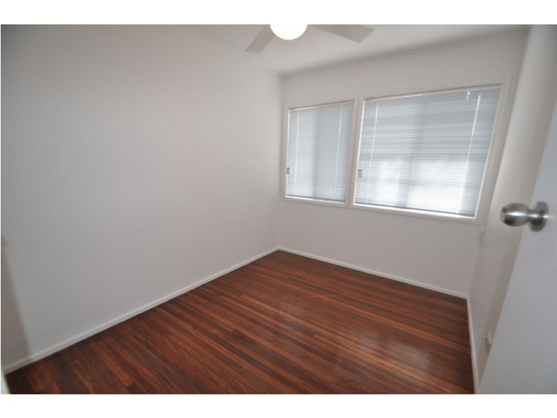 10 Daffodil Street, Logan Central QLD 4114