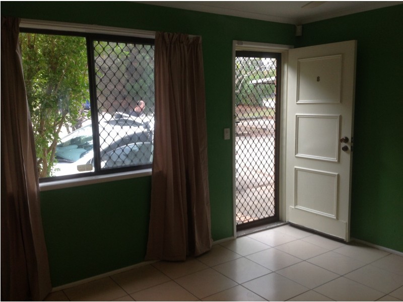 8/8 Cognac Court, Kingston QLD 4114