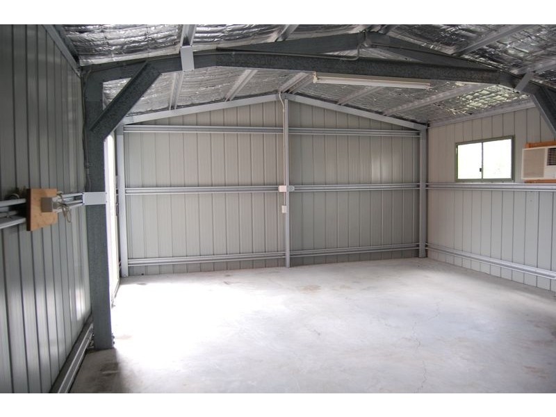 98 Barossa Street, Kingston QLD 4114