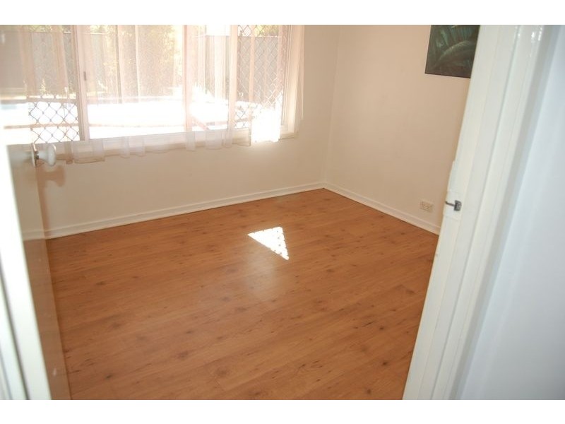 98 Barossa Street, Kingston QLD 4114