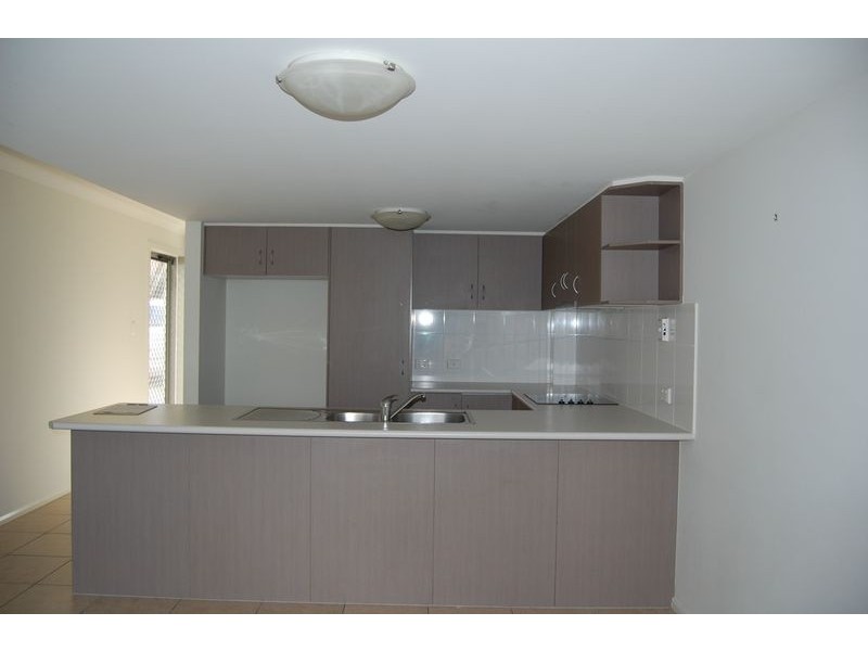 27/23 Garfield Road, Woodridge QLD 4114