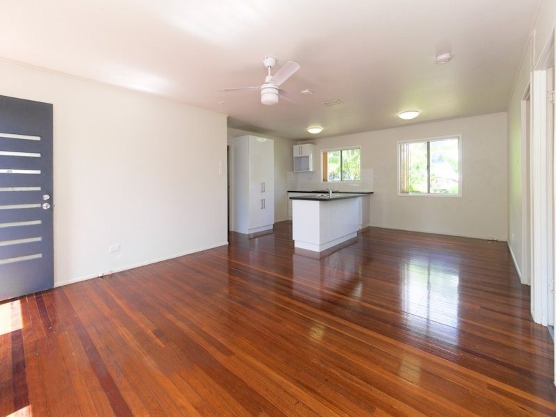 1 Sithney Street, Kingston QLD 4114