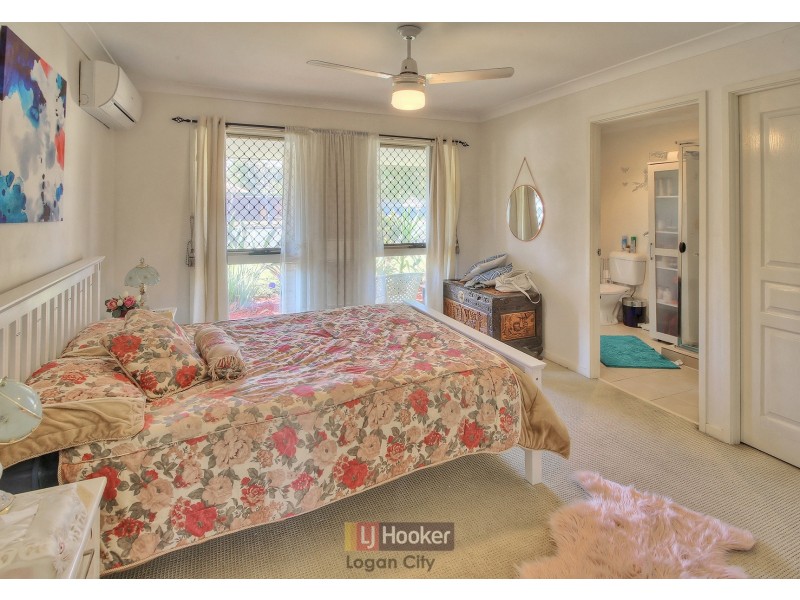 98 First Avenue, Marsden QLD 4132