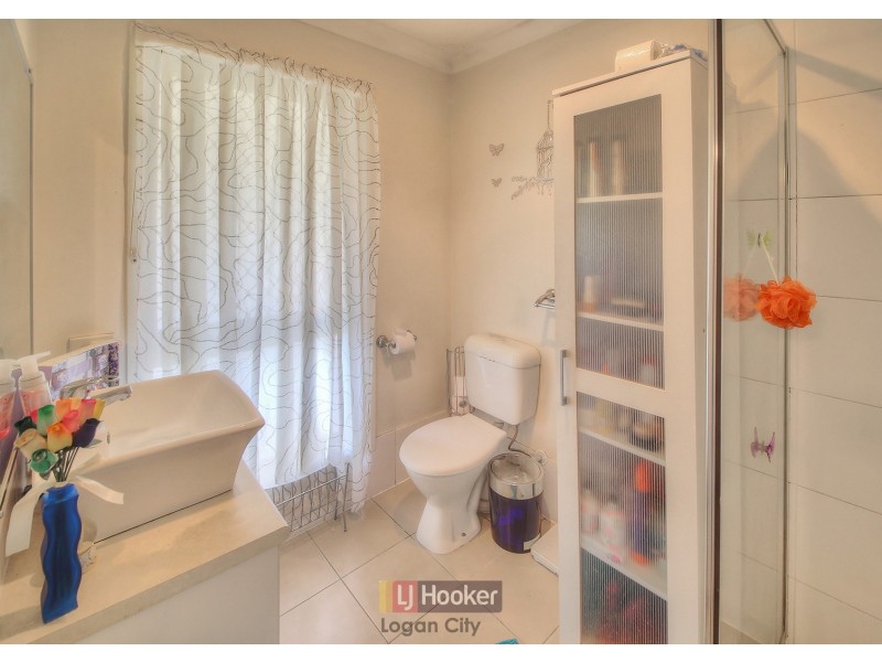 98 First Avenue, Marsden QLD 4132