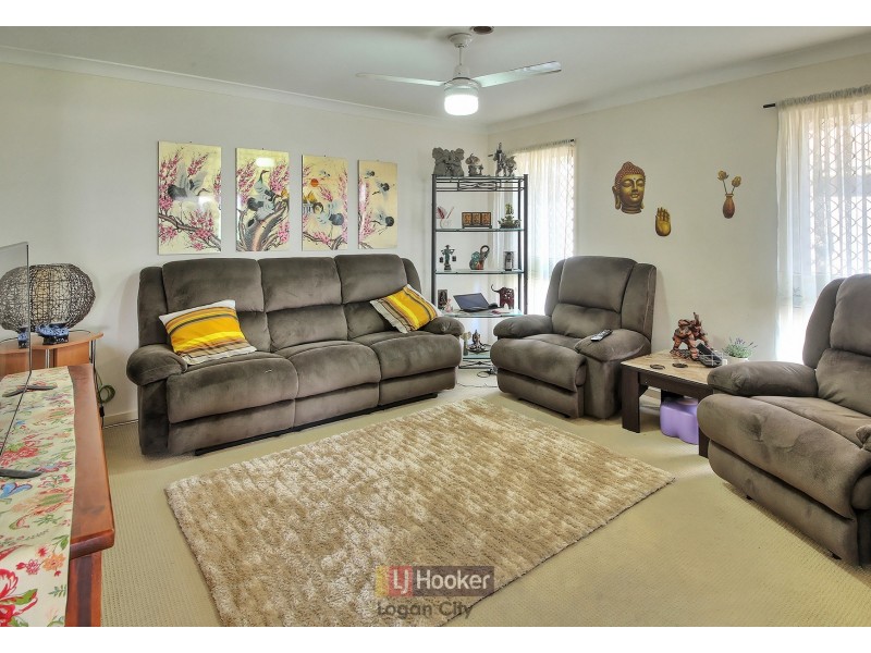 98 First Avenue, Marsden QLD 4132