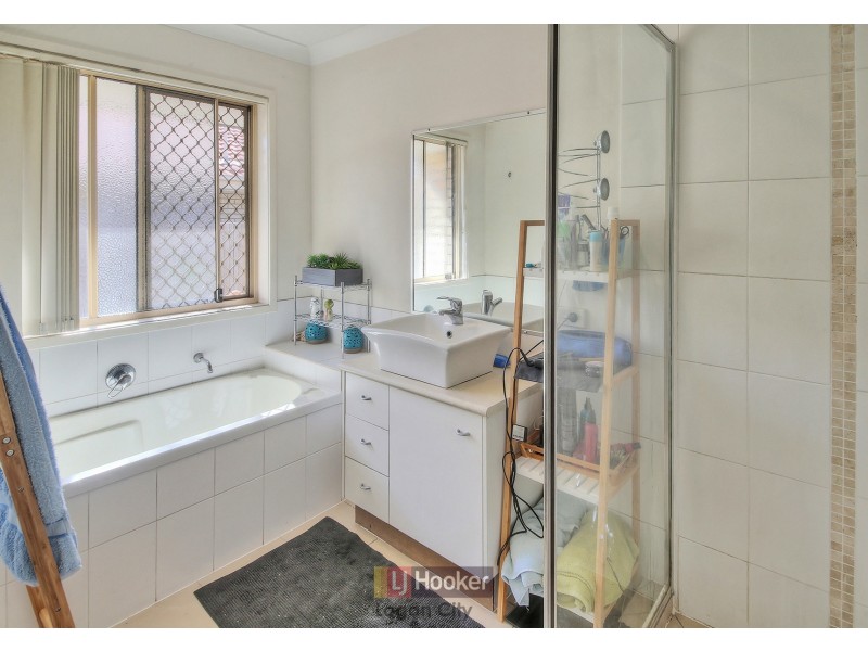 98 First Avenue, Marsden QLD 4132