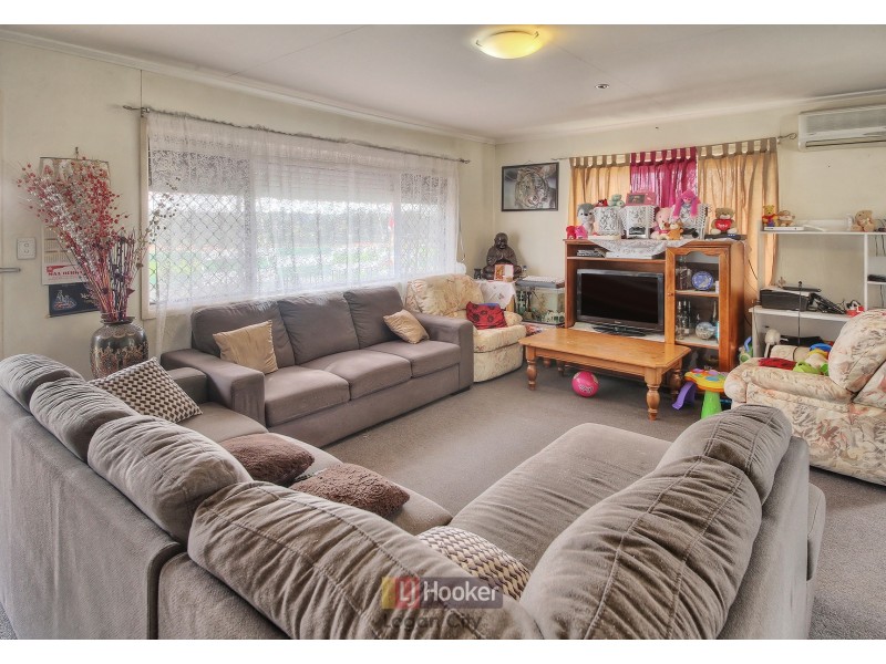 30 Bardon Rd, Logan Central QLD 4114