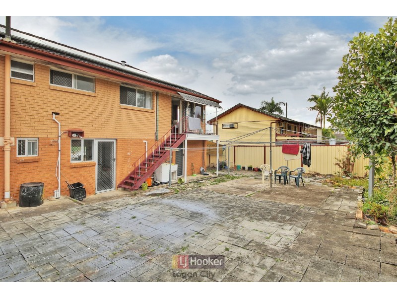 30 Bardon Rd, Logan Central QLD 4114