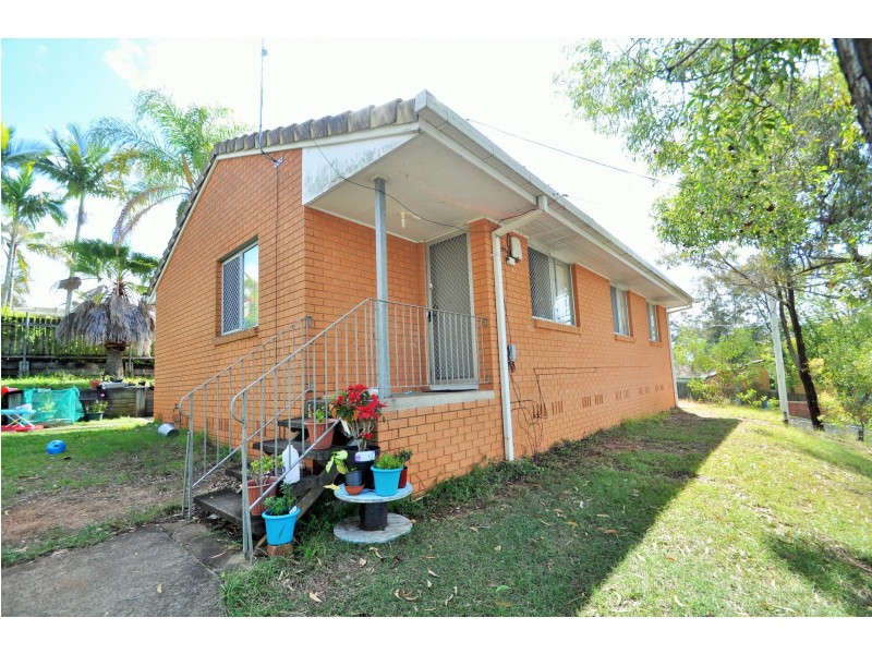 24 Hill Street, Kingston QLD 4114
