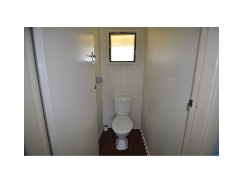 4 Skyline Drive, Kingston QLD 4114