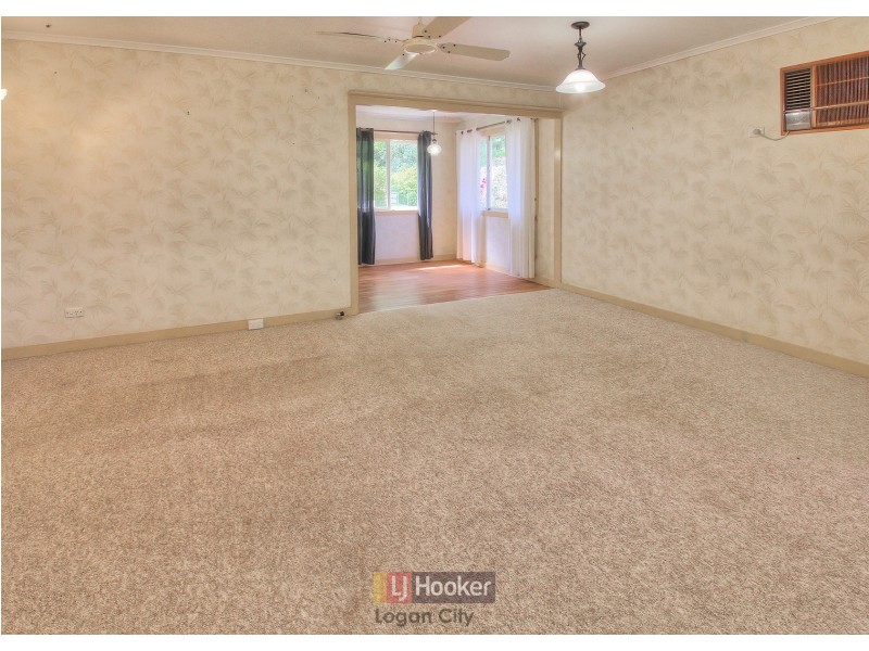 15 Collin Court, Kingston QLD 4114