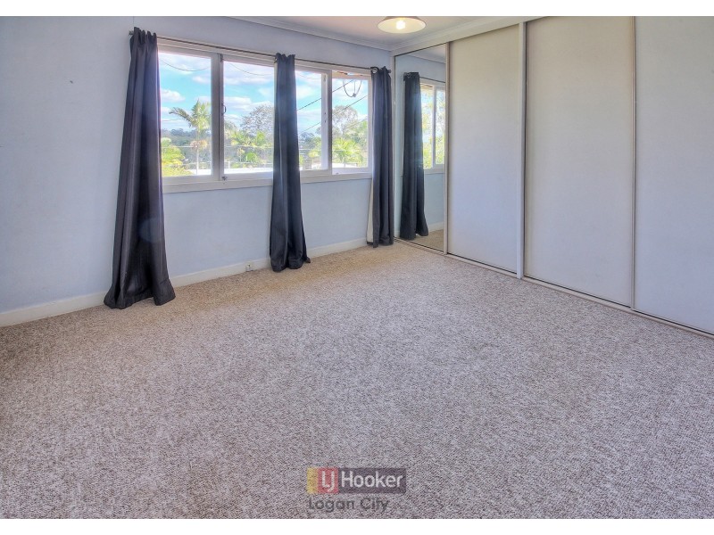 15 Collin Court, Kingston QLD 4114