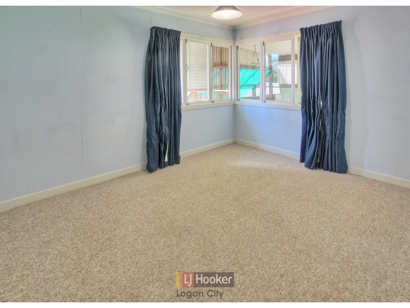 15 Collin Court, Kingston QLD 4114