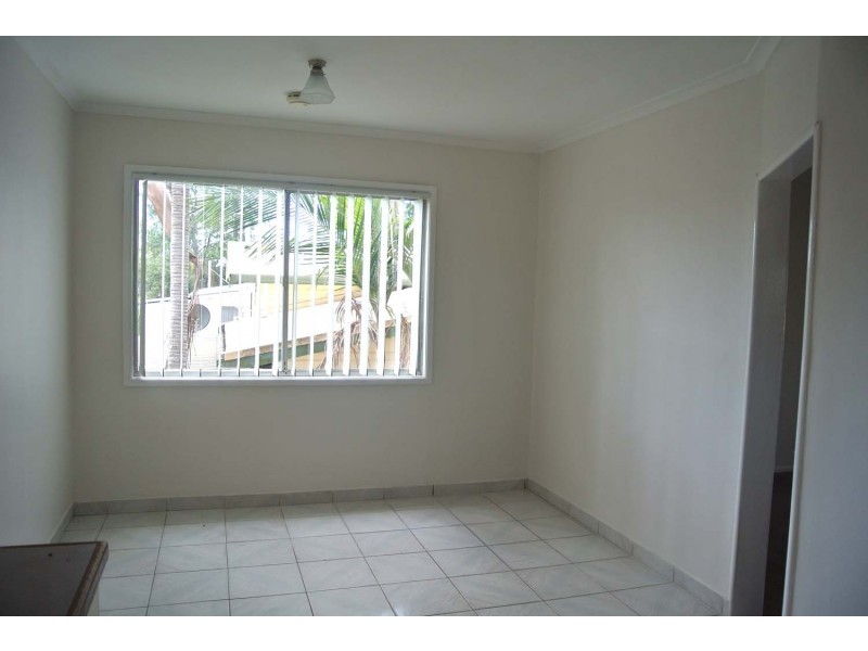 7 Winifred Street, Kingston QLD 4114