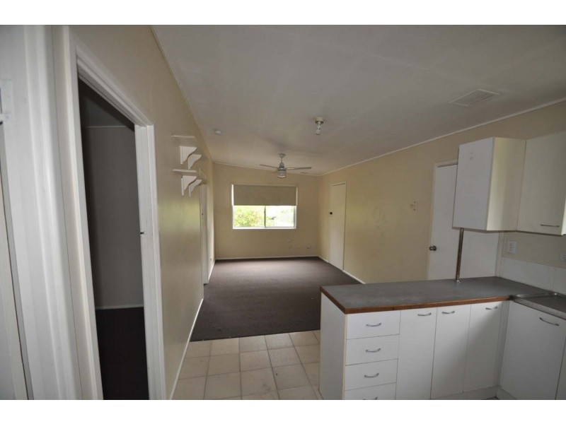 7 Palm Avenue, Kingston QLD 4114
