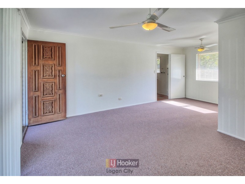 24 Omar Street, Woodridge QLD 4114