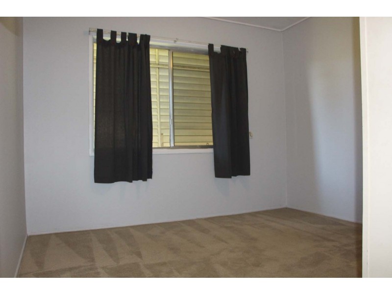 34 Windsor Street, Slacks Creek QLD 4127