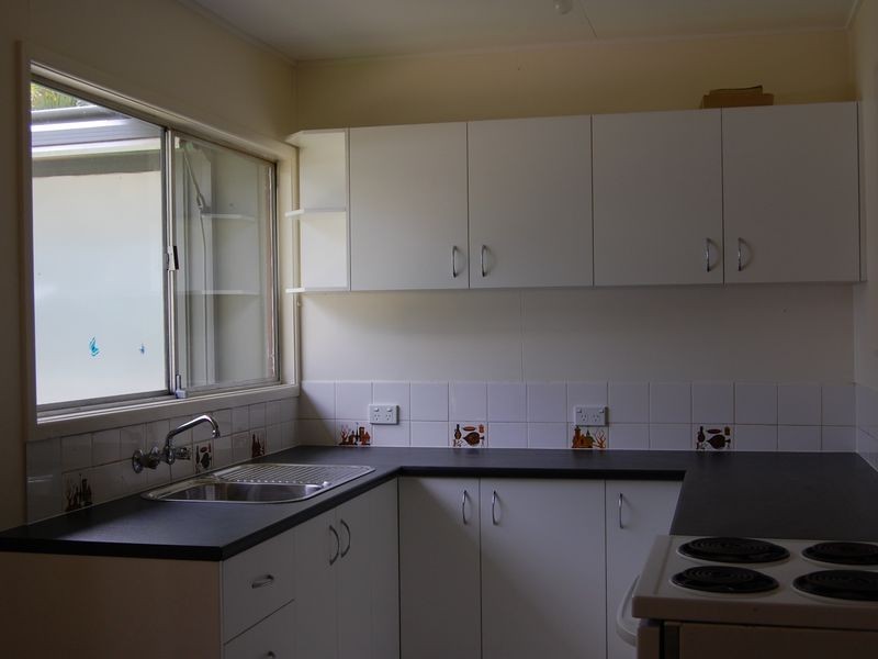 19 Oates Ave, Woodridge QLD 4114