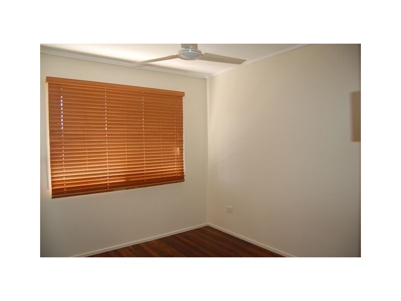 6 Yugumbri Crescent, Logan Central QLD 4114