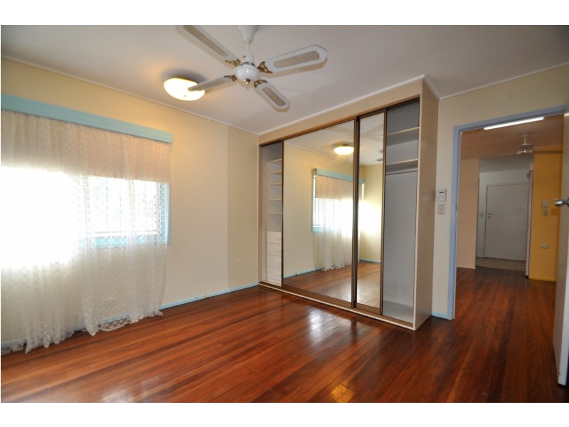 62 Ellen Street, Kingston QLD 4114