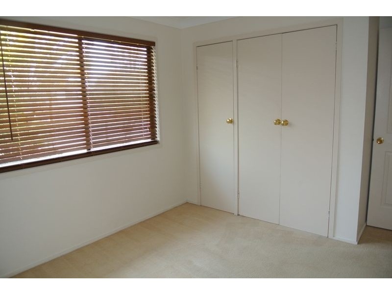 8 Phie Street, Loganlea QLD 4131