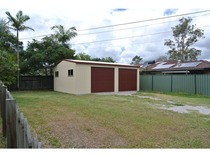 8 Phie Street, Loganlea QLD 4131