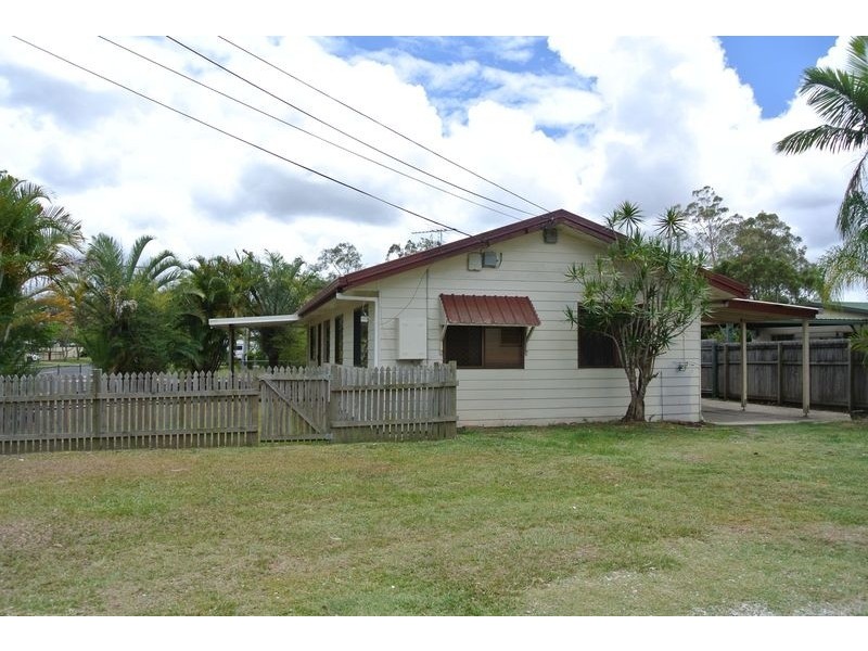8 Phie Street, Loganlea QLD 4131
