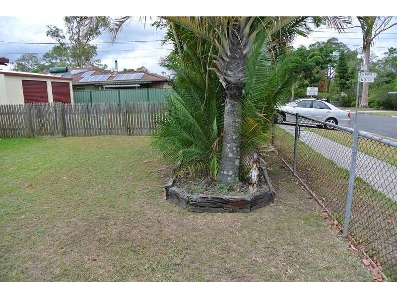8 Phie Street, Loganlea QLD 4131