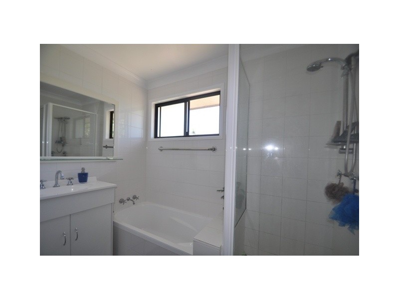 288 Middle Road, Boronia Heights QLD 4124
