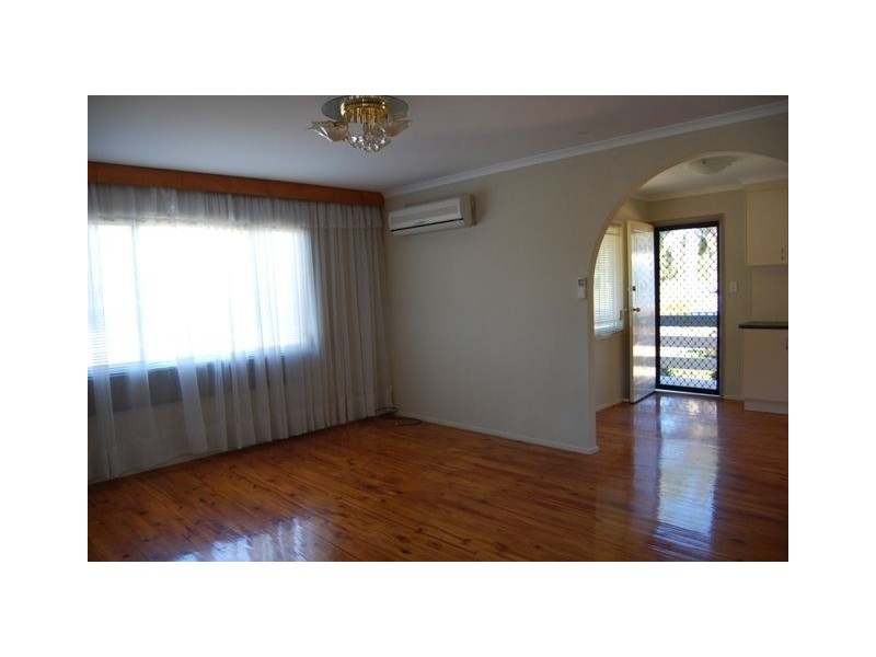 46 Lake Road, Slacks Creek QLD 4127