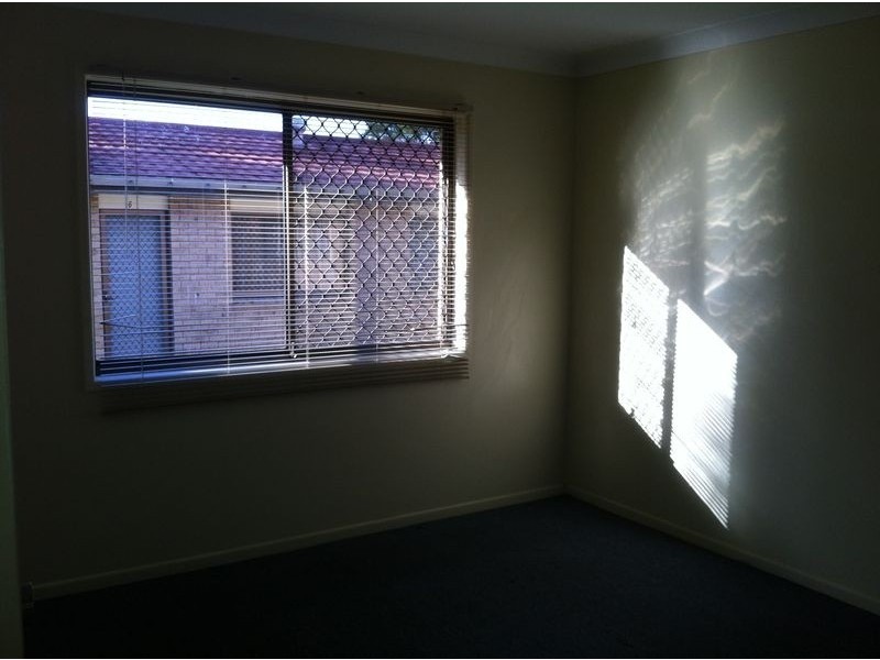 3/10 North Road, Logan Central QLD 4114