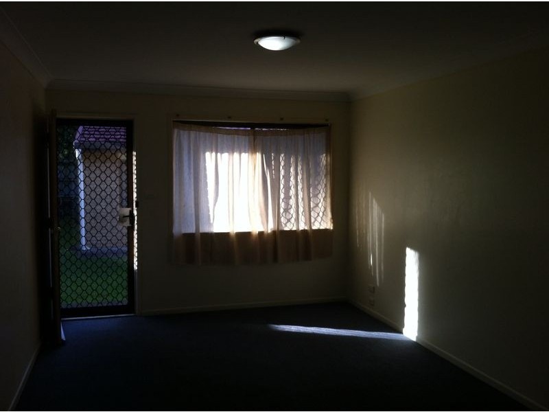 3/10 North Road, Logan Central QLD 4114