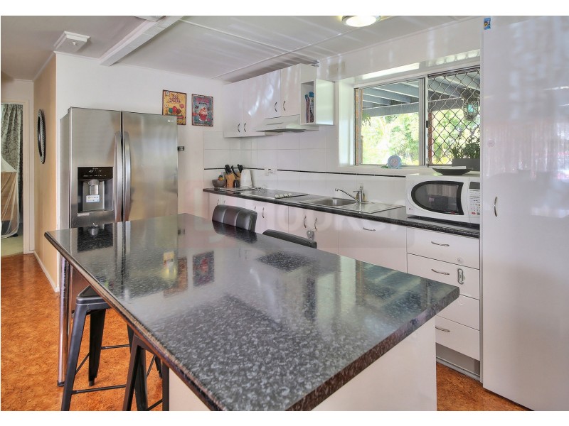 8 Yale Street, Marsden QLD 4132