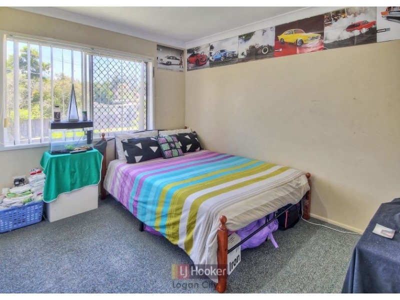 4 Dol Street, Woodridge QLD 4114